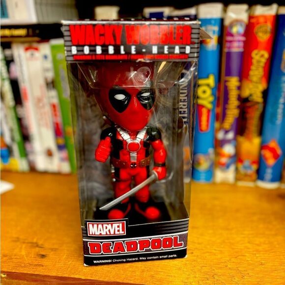 Marvel Deadpool Bobble Head Wacky Wobbler in Box - Picture 1 of 7